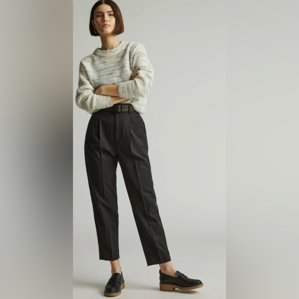 The draper Tapered Pant in buttersmooth